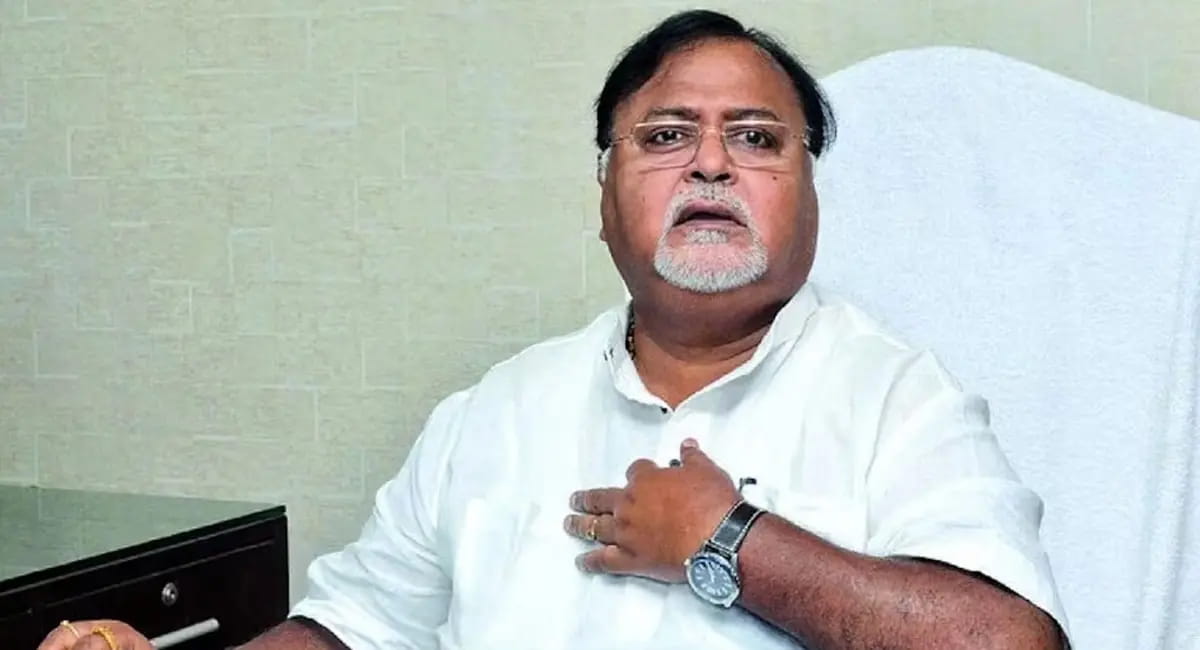 पार्थ चटर्जी के घर फिर छापा, कोलकाता में दो ठिकानों पर रेड से मचा हड़कंप