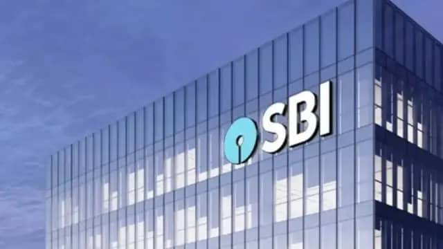 SBI डेटा लीक: क्या बैंक खाते भी हो गए हैक? जानिए ग्राहकों को कितना खतरा