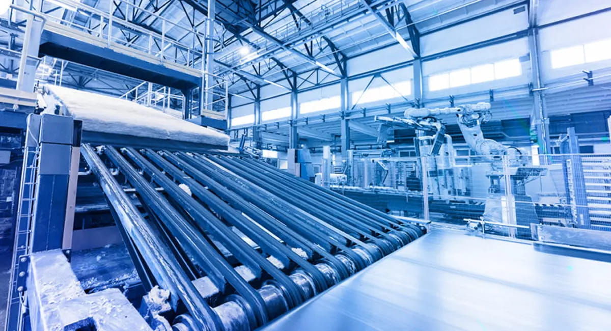 ग्लोबल मार्केट में एल्युमिनियम 2022 के बाद सबसे महंगा, NALCO और Vedanta के शेयर 8% तक उछले