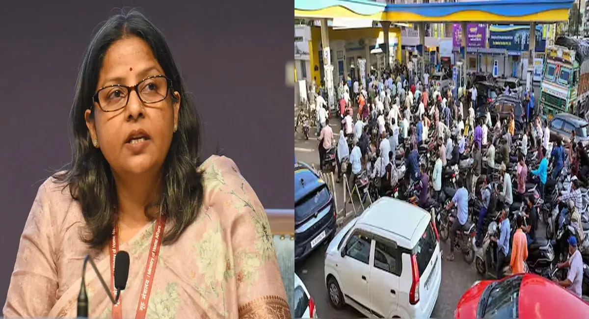पैनिक बाइंग से बढ़ीं कतारें, सरकार बोली- देश में पेट्रोल-डीजल की कमी नहीं, कीमतें भी स्थिर