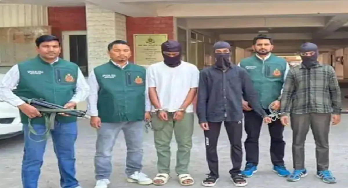 मंदिर और सैन्य कैंप थे निशाने पर, पाकिस्तान को भेजी जा रही थीं संवेदनशील तस्वीरें