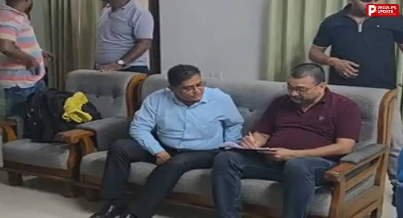 मंडला नगर पालिका CMO 2 लाख की रिश्वत लेते रंगे हाथ गिरफ्तार, 15 लाख के बिल के भुगतान के बदले मांगे थे 4 लाख