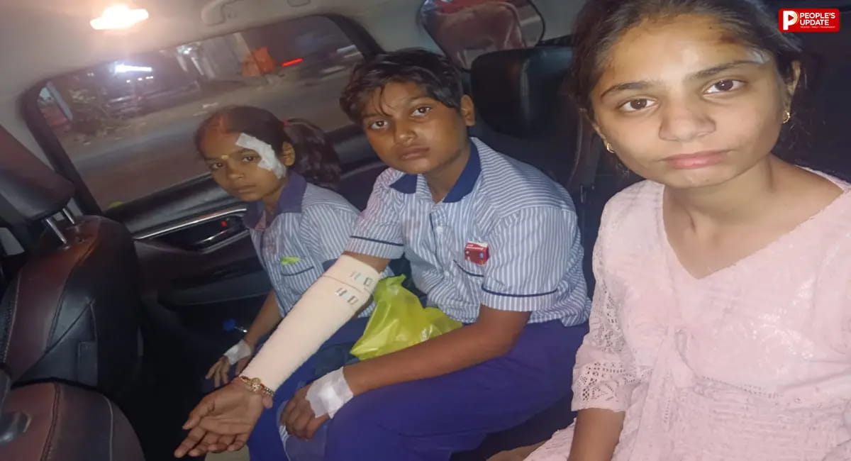 बैरसिया में बच्चों को घर छोड़ रही स्कूल बस के ब्रेक फेल, ड्राइवर ने पेड़ से टकराकर बचाया बड़ा हादसा