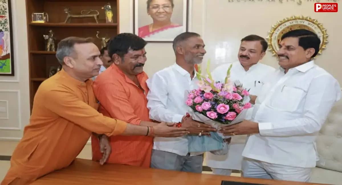 MP के शिक्षकों से CM मोहन यादव ने की मुलाकात, सेवावधि की गणना पर बनी सहमति