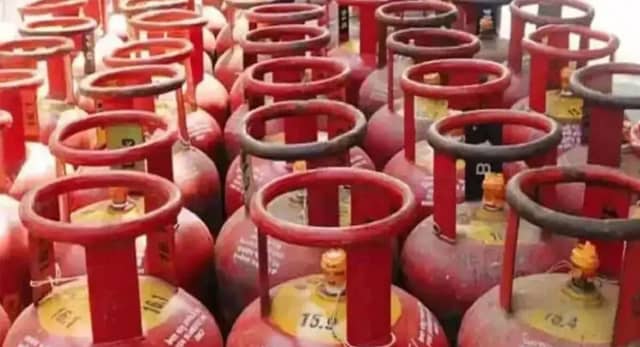होर्मुज स्ट्रेट खुलते ही खत्म नहीं होगी LPG की किल्लत, सप्लाई सामान्य होने में लगेंगे कई दिन