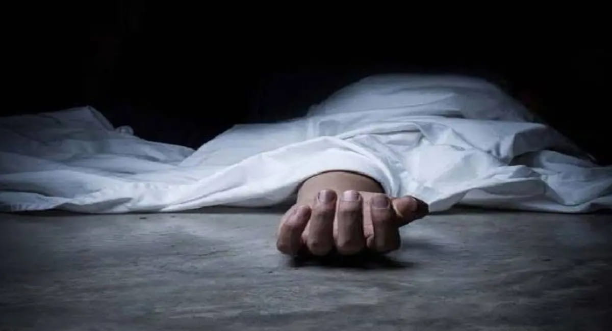 डाबरी फ्लाईओवर पर दर्दनाक हादसा, डिलीवरी बॉय की मौत; चालक फरार