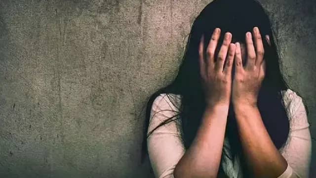 नाबालिग लड़कियों से 7 युवकों ने किया गैंगरेप: खेत में किया दुष्कर्म; पुलिस कर रही जांच
