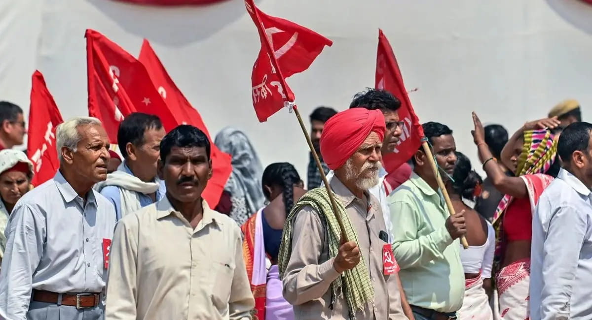 50 साल बाद देश में कहीं नहीं बची लेफ्ट की सरकार, साल 2016 में केरल में बनी थी वामपंथी सरकार