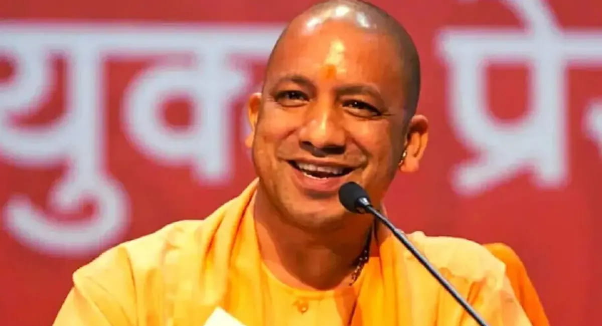 यूपी में कैबिनेट विस्तार की चर्चा तेज, सीएम योगी आदित्यनाथ ने राज्यपाल से की मुलाकात