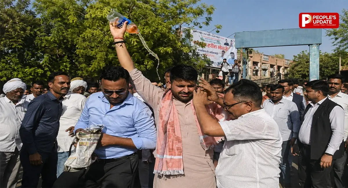 बाड़मेर कलेक्ट्रेट पर हंगामा, विधायक रविंद्र भाटी ने खुद पर पेट्रोल डालकर की आत्मदाह की कोशिश