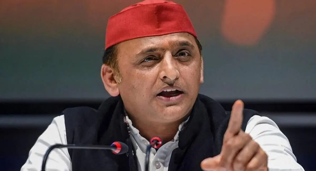 अखिलेश यादव ने दिया कांग्रेस को संदेश, क्या 2027 विधानसभा चुनाव अकेले लड़ने की तैयारी में सपा ?