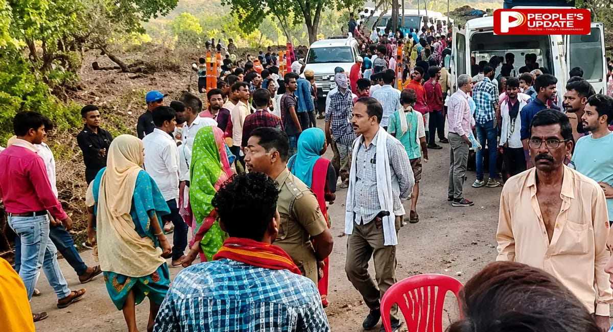 श्रद्धालुओं से भरी ट्रैक्टर-ट्रॉली पलटी, 4 की मौत, 37 घायल