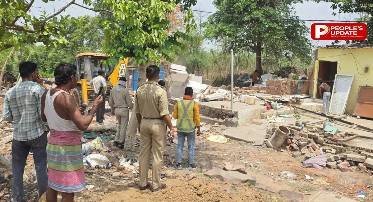 कजलीखेड़ा-छावनी पठार में बुलडोजर एक्शन, 89 मकान-दुकानें जमींदोज