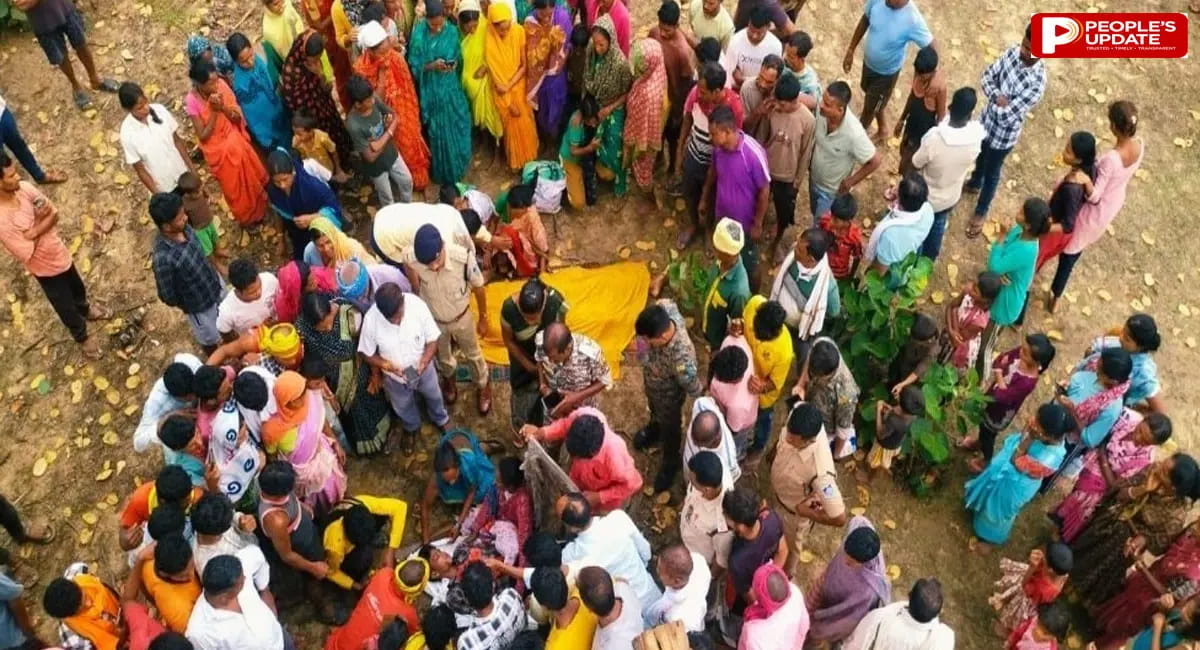 तीन युवकों की मौत, 6 गंभीर घायल; बारिश से बचने वॉच टावर पर चढ़े थे