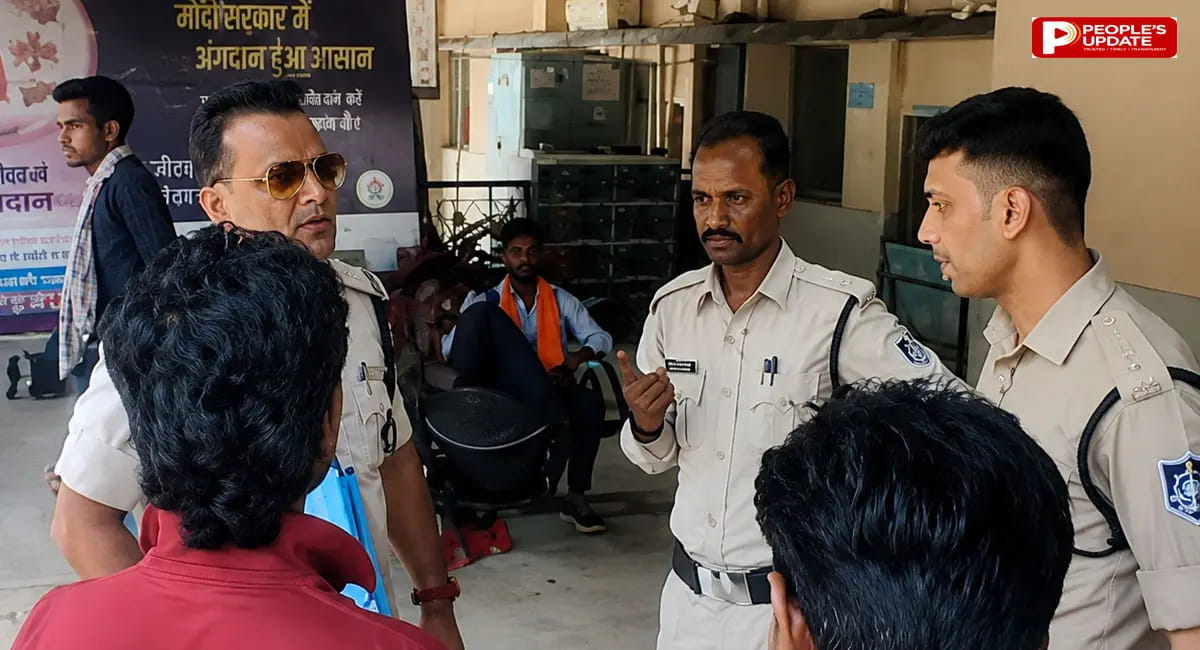 पुरानी रंजिश में चाकूबाजी, घायल युवक की अस्पताल ले जाते समय मौत; पिता-बेटे गिरफ्तार