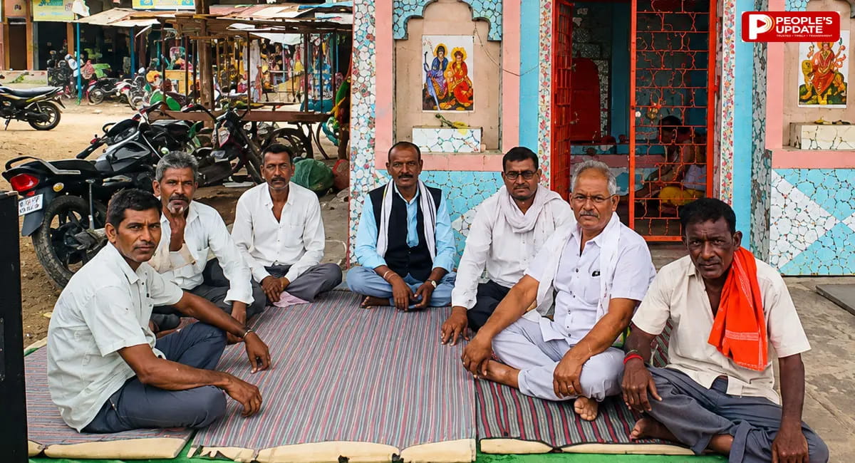 शराब दुकान हटाने की मांग, अनिश्चितकालीन भूख हड़ताल पर जनपद सदस्य