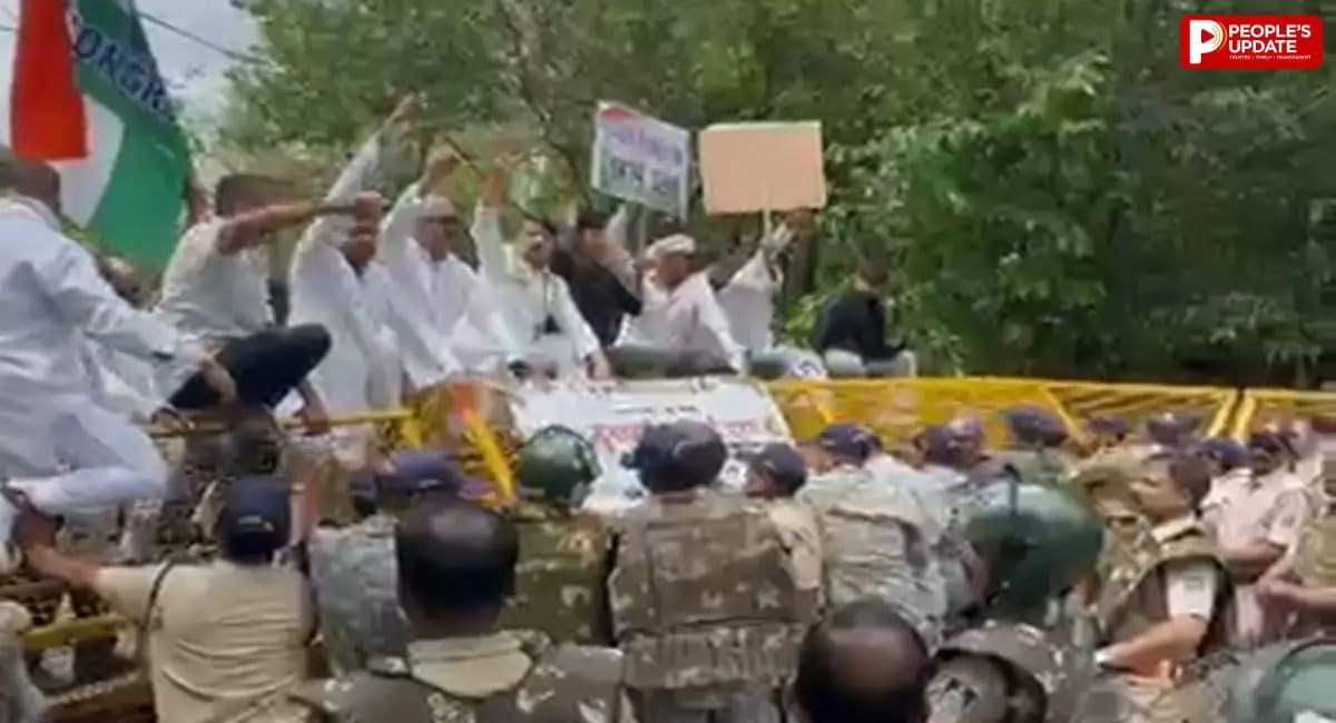 मुख्यमंत्री डॉ. मोहन यादव के आगमन से पहले कांग्रेस का विरोध प्रदर्शन, कार्यकर्ताओं को पुलिस ने हिरासत में लिया