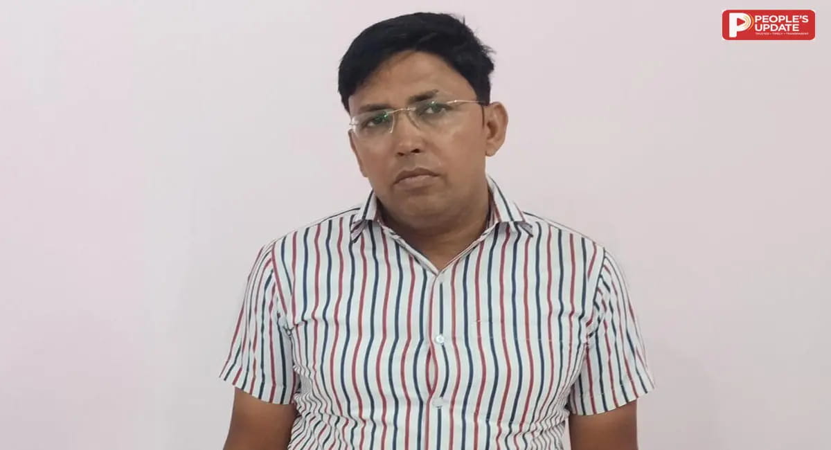 लोकायुक्त ने रंगे हाथों दबोचा, तबादला निरस्त करने मांगे थे 10 हजार