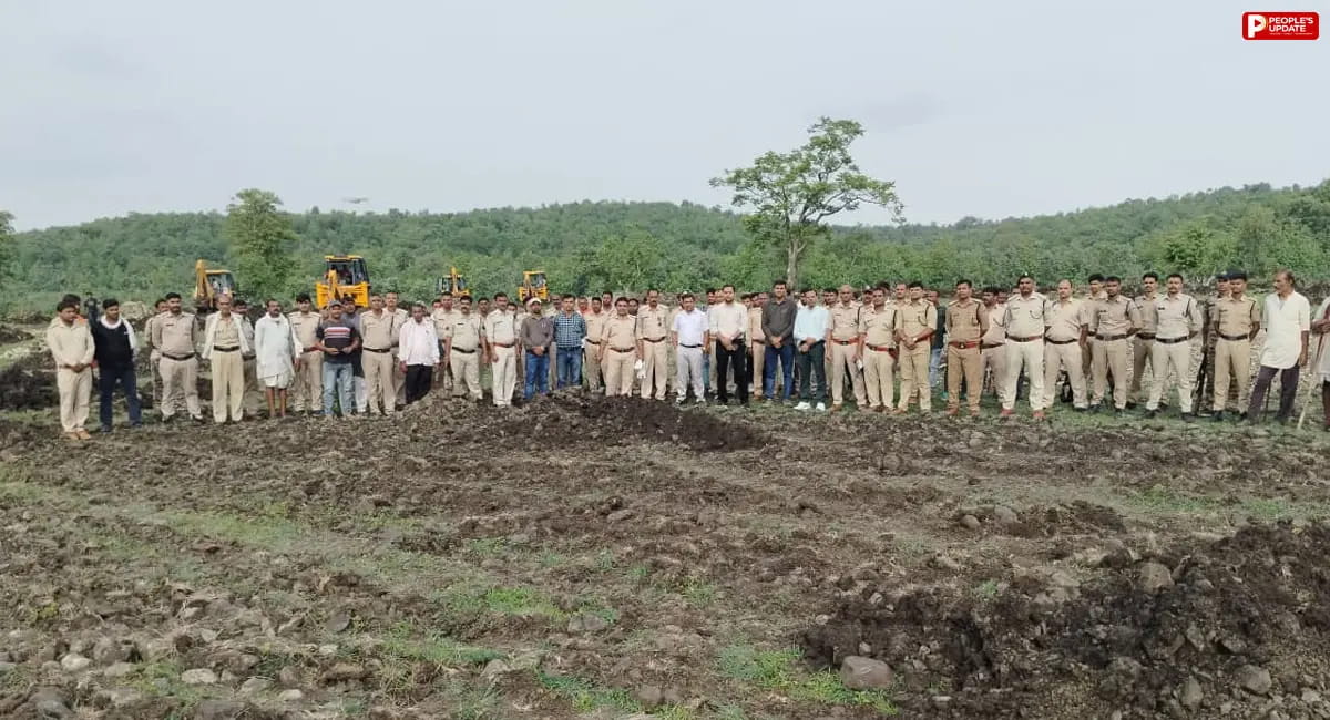 वन विभाग ने 120 बीघा भूमि से हटाया अतिक्रमण, 5 जेसीबी से हुई खुदाई