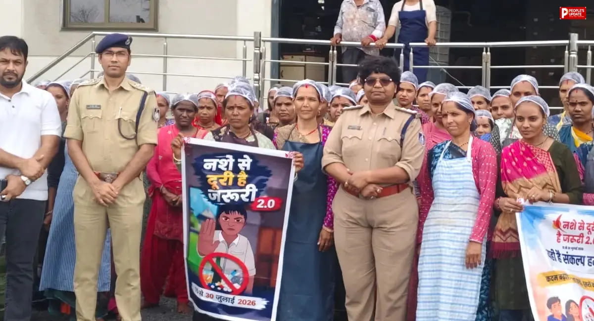 ‘नशे से दूरी है जरूरी 2.0’ अभियान, बेटमा पुलिस ने कंपनी कर्मचारियों को किया जागरूक
