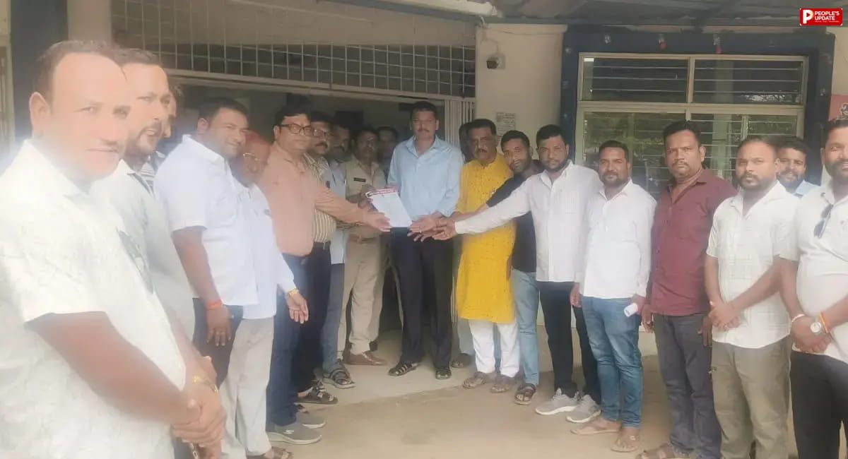 बीजेपी सांसद के खिलाफ आपत्तिजनक पोस्ट, कार्यकर्ताओं ने थाना प्रभारी को सौंपा ज्ञापन
