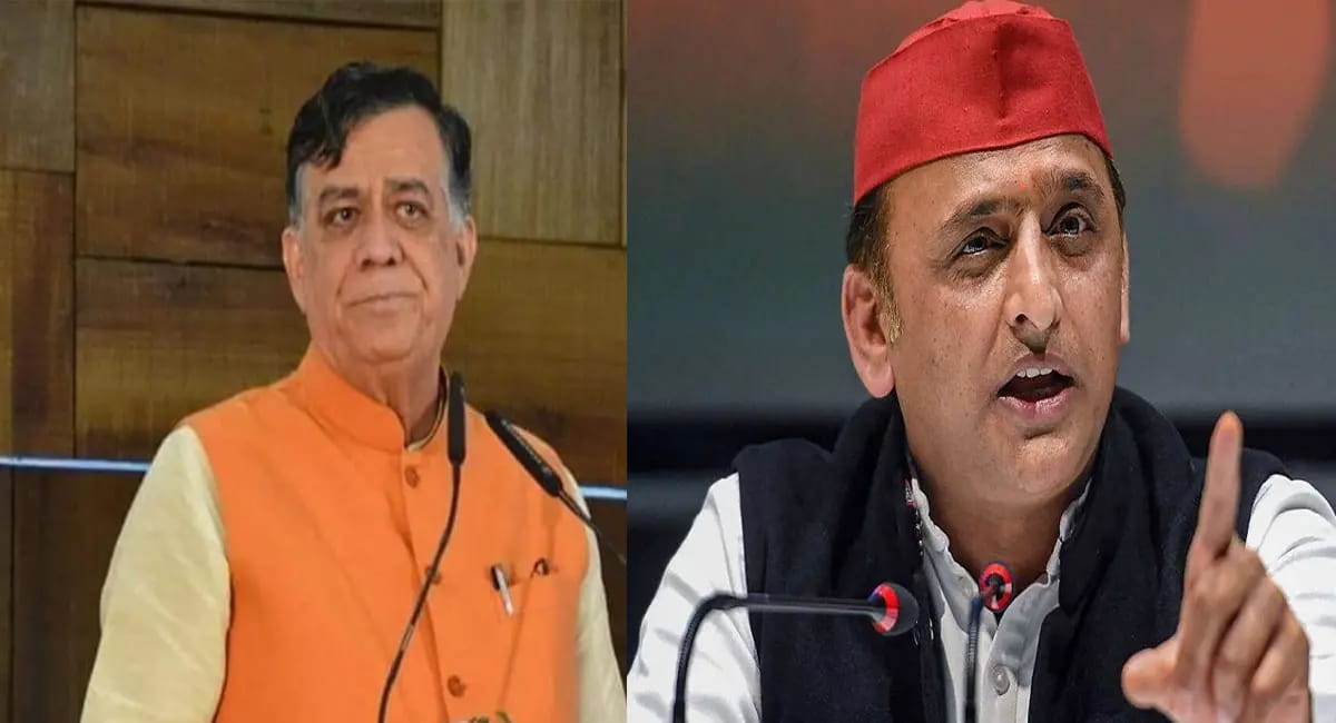राष्ट्रगान के दौरान सतीश महाना के जाने का वीडियो वायरल, सियासत गर्म; अखिलेश यादव का हमला