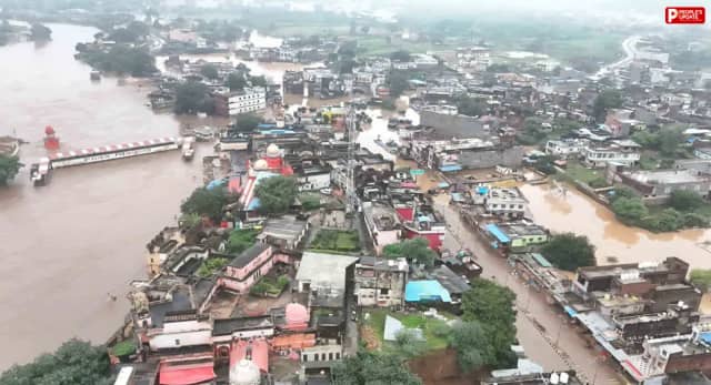 चित्रकूट में बाढ़ जैसे हालात, मंदाकिनी का जलस्तर खतरे के निशान से 3 मीटर ऊपर