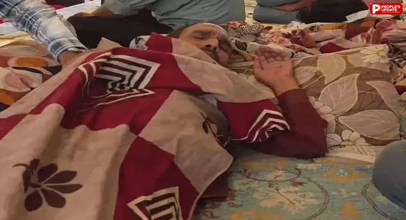 रीवा: जच्चा-बच्चा के मौत का मामला, पिता का अनशन 14वें दिन भी जारी; हालत गंभीर