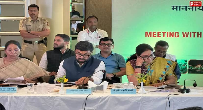 सांसद बंटी विवेक साहू ने बैठक में रेलवे अफसरों के सामने रखे प्रस्ताव, छिंदवाड़ा को मुंबई, पुणे और कोलकाता से जोड़ने की मांग