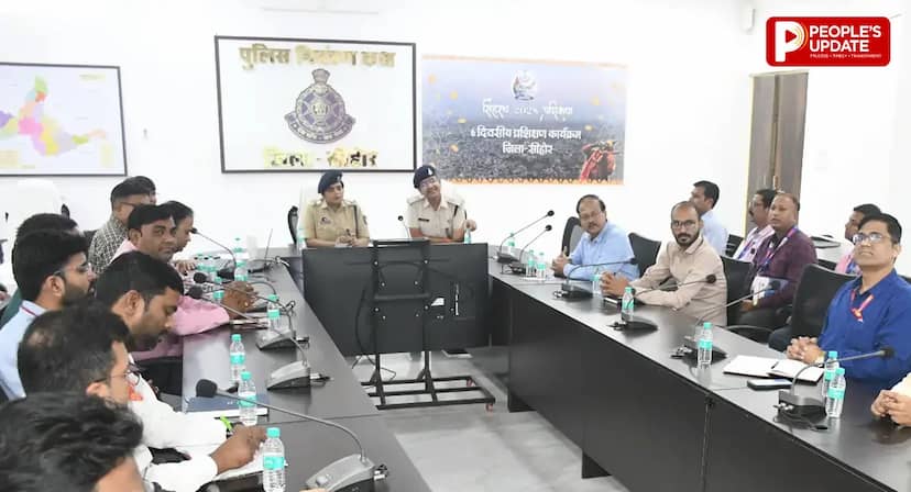 सीहोर: पुलिस की बैंक अधिकारियों के साथ बैठक, बैंक स्टाफ साइबर फ्रॉड से रहे सतर्क