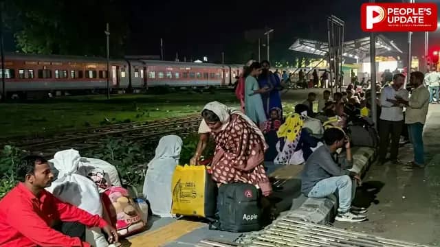 उमरिया में रोजगार का संकट, रोजाना 200 से 300 मजदूर परिवार के साथ कर रहे पलायन; स्टेशनों पर उमड़ी भीड़