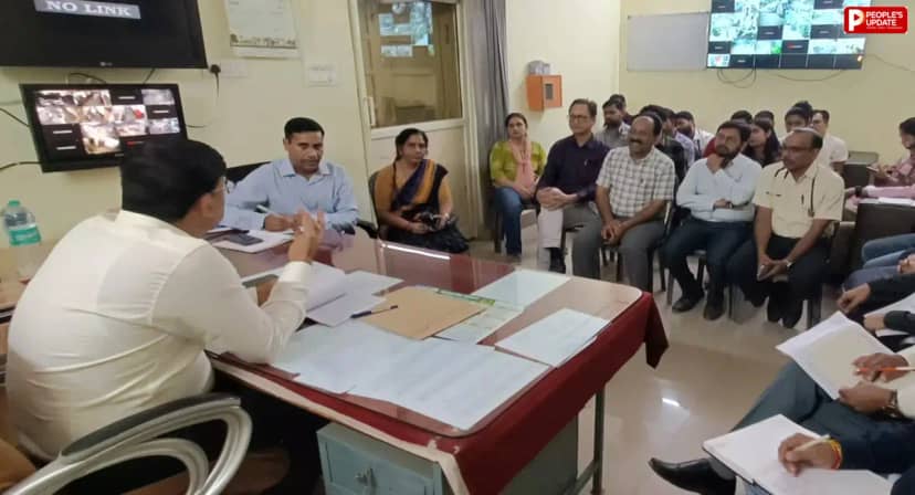 गुना जिला अस्पताल में हर डिलीवरी के बाद प्रसूताओं से लिया जाएगा फीडबैक, कलेक्टर ने दिए निर्देश
