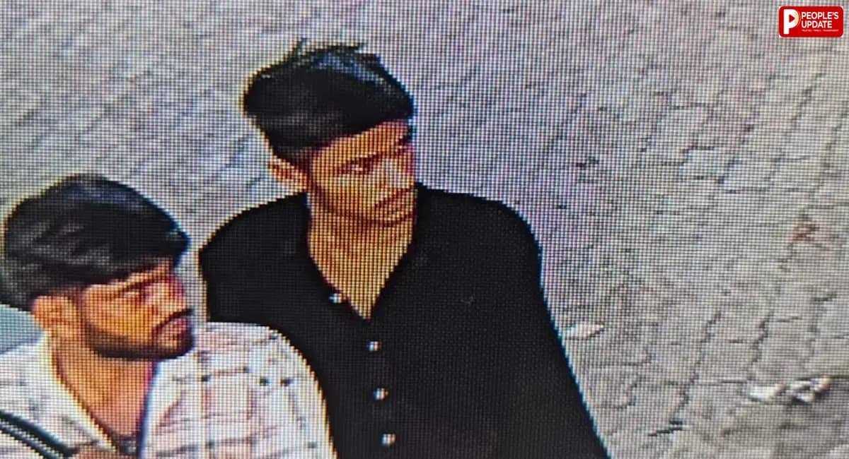 बाड़ी: दिनदहाड़े दो पेट्रोल पंपों पर लूट, कार में पेट्रोल भरवाकर बदमाश फरार; जांच में जुटी पुलिस