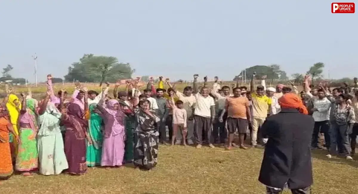 रीवा: न्यूक्लियर प्लांट के विरोध के बीच आदिवासी महिला की मौत, जल सत्याग्रह कर थी महिला
