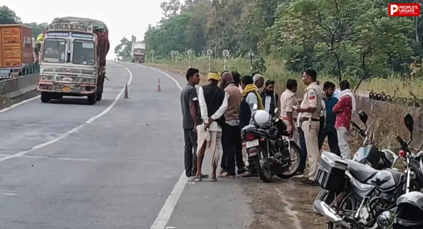 छपारा में तेज रफ्तार ट्रॉले ने मोपेड को मारी टक्कर, बुजुर्ग दंपति की मौके पर मौत; चालक गिरफ्तार