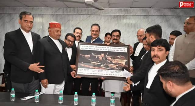 विधि भवन और निर्माण कार्यों के लिए 10 लाख रुपए की घोषणा, अधिवक्ताओं की मांगों पर मंत्री राकेश सिंह का ऐलान