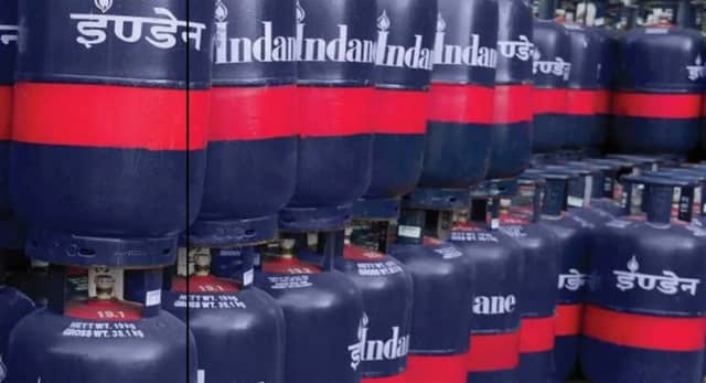 कमर्शियल LPG ₹195 महंगी, बढ़ी रसोई से लेकर कारोबार तक की टेंशन