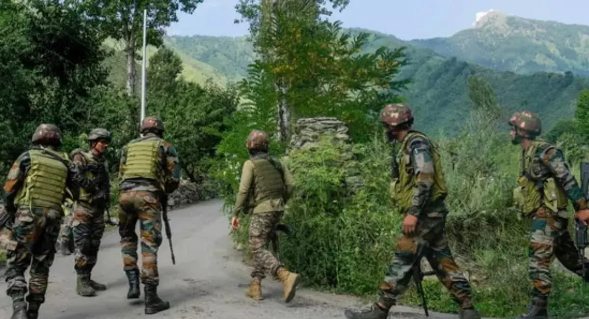 एक आतंकी ढेर, दूसरे दिन भी जारी सर्च ऑपरेशन