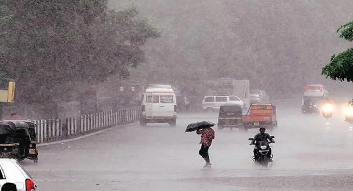 मौसम के बदलाव से बढ़ी चिंता, इन 42 जिलों में आंधी-बारिश व ओलों का अलर्ट