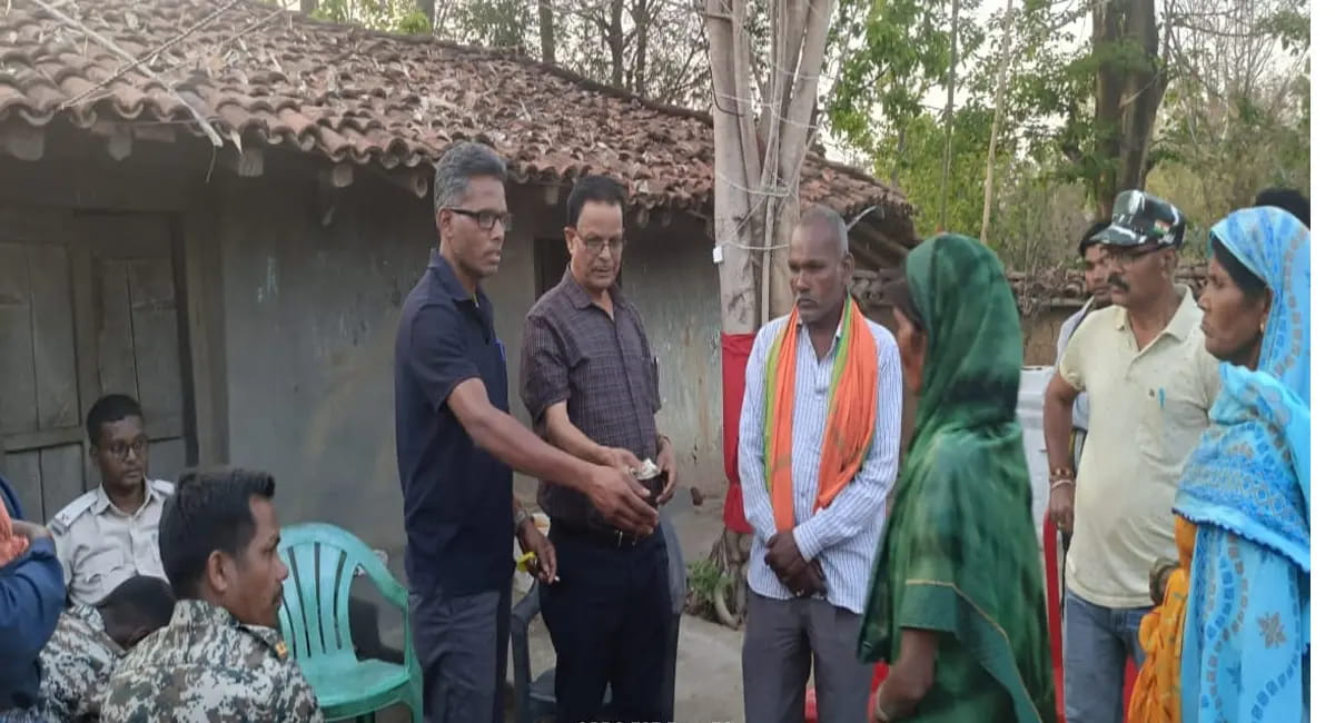 दातुन तोड़ने गए 83 वर्षीय बुजुर्ग को जंगली हाथी ने कुचलकर मार डाला