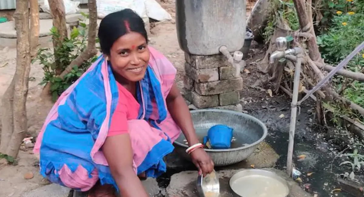 बंगाल में बदली किस्मत की कहानी
