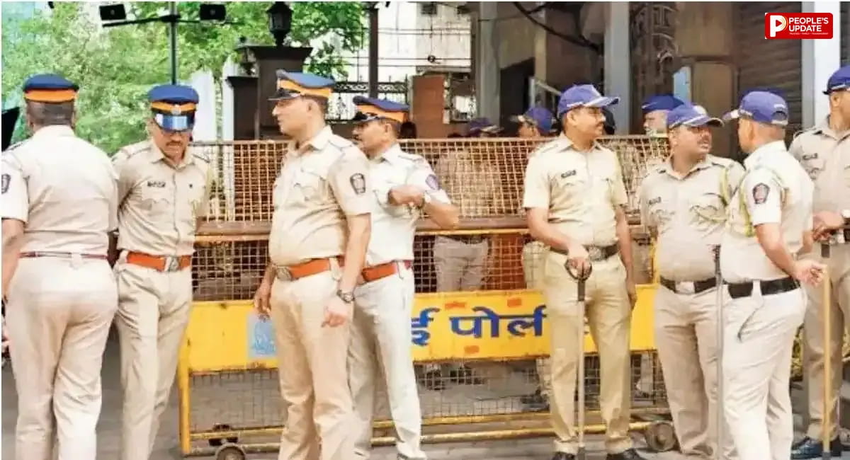 मुंबई के नेवी नगर में नौसेना कर्मी, पत्नी और 2 बच्चों की मौत, हत्या-आत्महत्या की गुत्थी में उलझी पुलिस