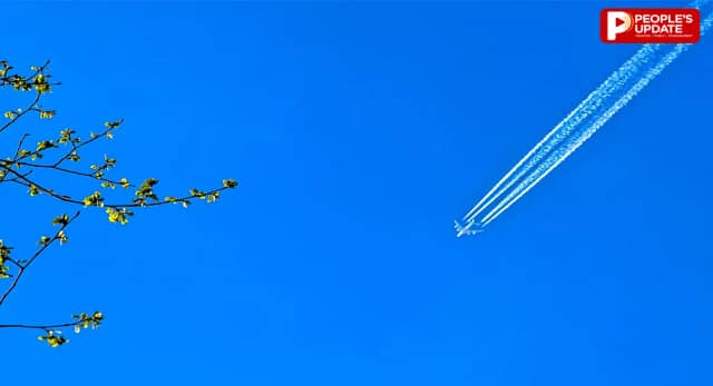 Bill Gates Contrails Warning: आसमान में हवाई जहाज की सफेद लकीरें बढ़ा रही हैं ग्लोबल वार्मिंग, बिल गेट्स ने बताया करने का सस्ता तरीका