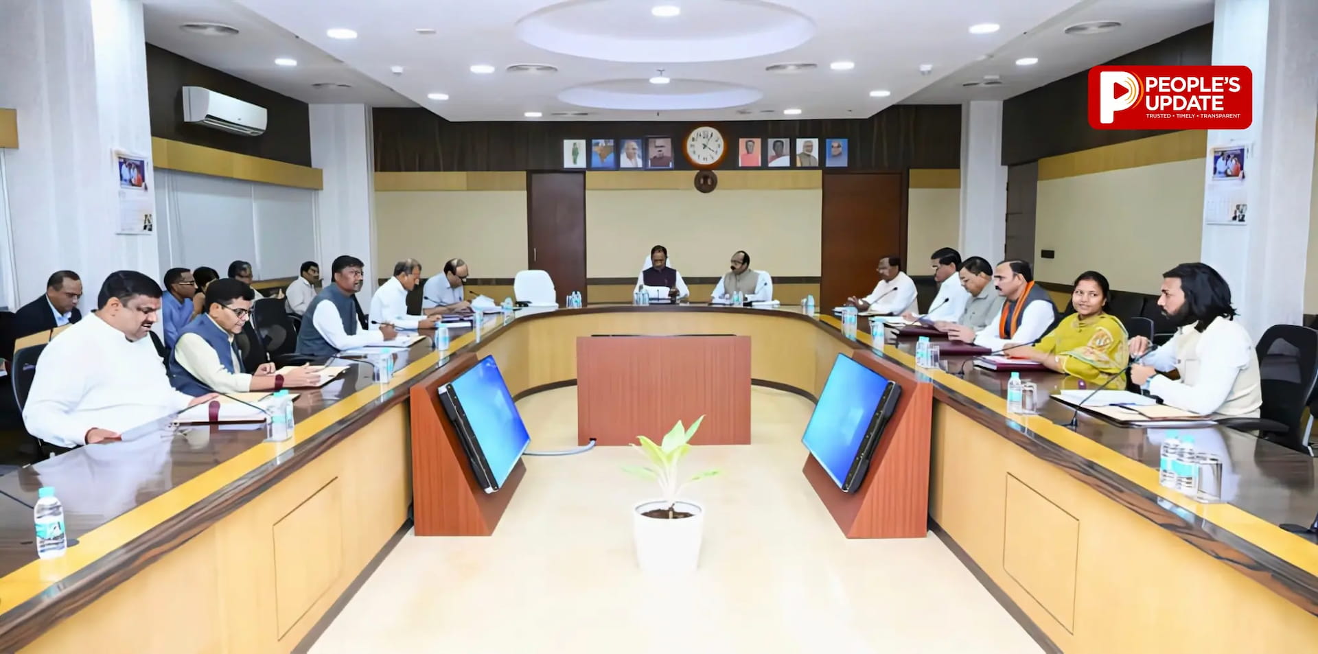 साय कैबिनेट के 11 बड़े फैसले: बिजनेस से किरायेदारी तक बदले नियम, बस्तर फाइटर्स और NRDA को बड़ी राहत