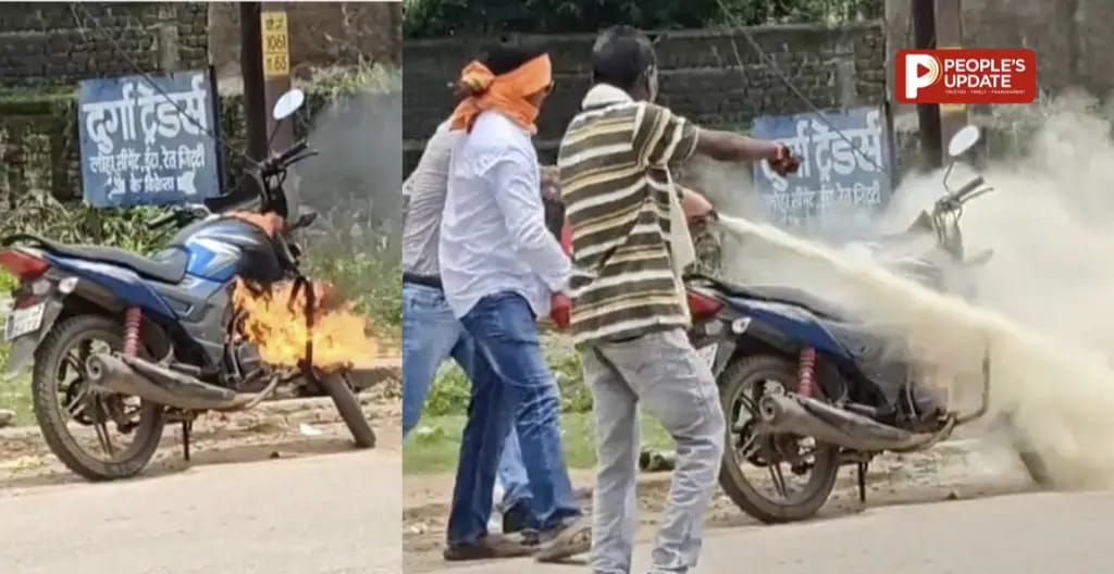 रायपुर में चलती बाइक बनी आग का गोला: भाठागांव में होंडा शाइन में अचानक लगी आग, युवक ने कूदकर बचाई जान