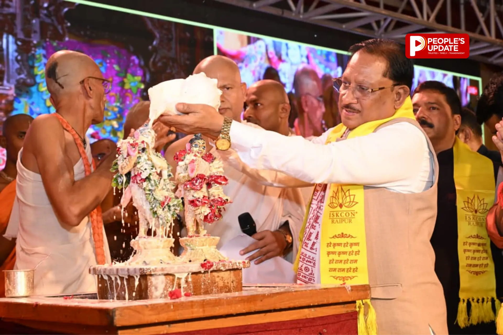 श्रीकृष्ण जन्माष्टमी पर भक्तिमय हुआ रायपुर, CM साय ने किया शंख अभिषेक