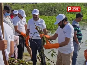 बीजापुर में महादेव तालाब में उतरे मंत्री केदार कश्यप, किया श्रमदान, स्वच्छ रखने का लिया संकल्प