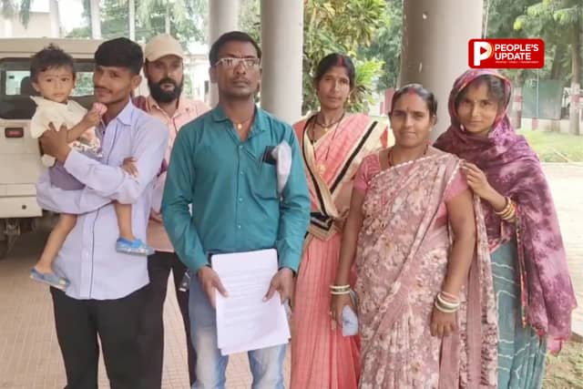 धमतरी में अंधविश्वास की आड़ में 2 परिवारों का सामाजिक बहिष्कार! एक साल से झेल रहे प्रताड़ना, कलेक्टर से मांगा न्याय
