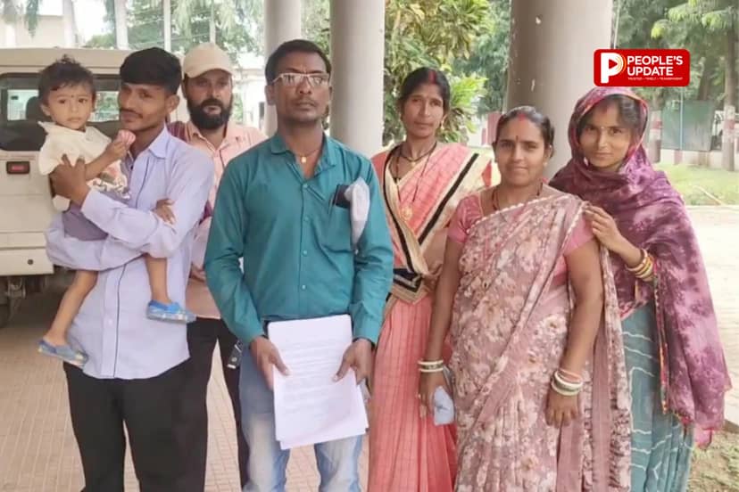 धमतरी में अंधविश्वास की आड़ में 2 परिवारों का सामाजिक बहिष्कार! एक साल से झेल रहे प्रताड़ना, कलेक्टर से मांगा न्याय