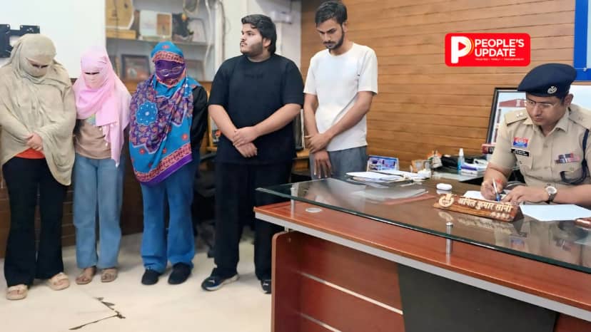 रायगढ़ में इंदौर के साइबर ठगी सिंडिकेट का भंडाफोड़, 3 युवतियों समेत 5 गिरफ्तार शेयर ट्रेडिंग के नाम पर 34.17 लाख की ठगी का खुलासा